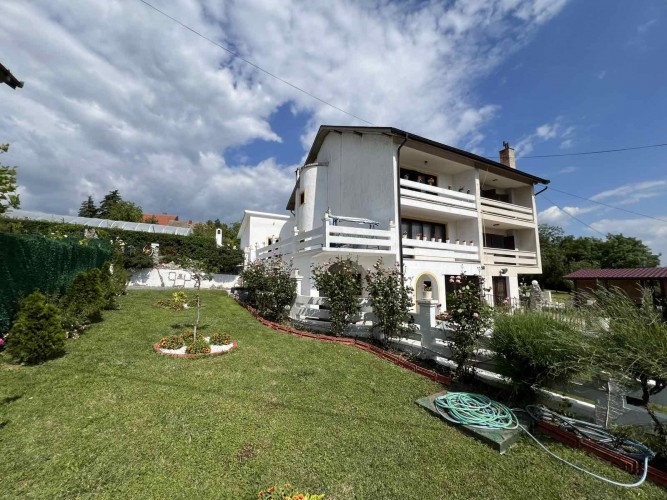 Na-prodaju-kuća-u-Obrenovcu-(Mala-Moštanica)